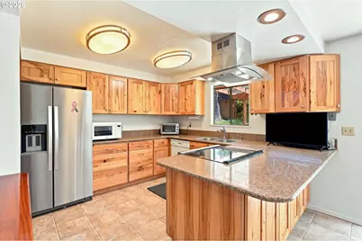 90305 Baker Rd, Elmira, OR 97437 - Photo 9