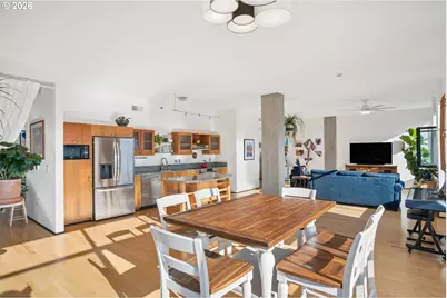 333 NW 9th Ave #1015, Portland, OR 97209 - Photo 21