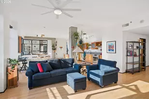 333 NW 9th Ave, Portland, OR 97209 - Photo 13