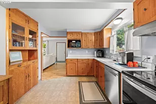 9540 SE 76th Ave, Milwaukie, OR 97222 - Photo 13