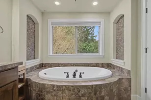 39576 Trillium St, Sandy, OR 97055 - Photo 25