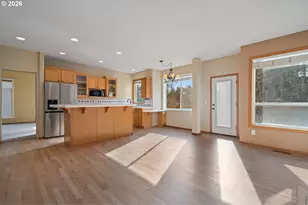 17760 SW Zenith Pl, Beaverton, OR 97007 - Photo 17