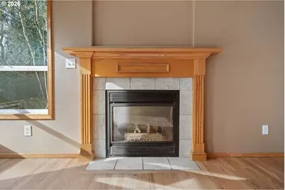 17760 SW Zenith Pl, Beaverton, OR 97007 - Photo 23