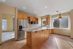 17760 SW Zenith Pl, Beaverton, OR 97007 - Photo 11