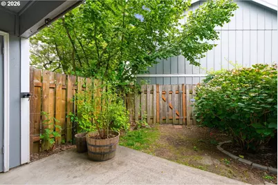 7408 S Virginia Ave, Portland, OR 97219 - Photo 21