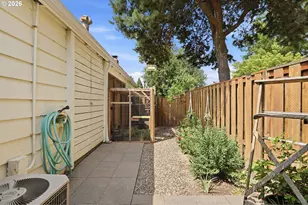 4848 SW Wembley Pl, Beaverton, OR 97005 - Photo 33
