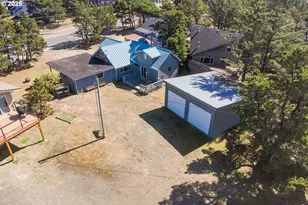 33520 Cape Kiwanda Dr, Pacific City, OR 97135 - Photo 17