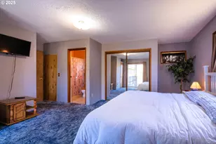 33520 Cape Kiwanda Dr, Pacific City, OR 97135 - Photo 11