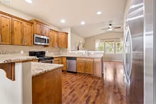 17 NW 25th St, Battle Ground, WA 98604 - Photo 9