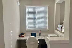 2031 S Jasper Dr, Cornelius, OR 97113 - Photo 5