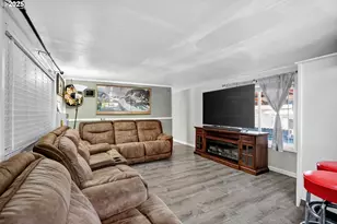 8525 SE Orchard Ln, Happy Valley, OR 97086 - Photo 7