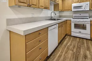 8025 NE 38th Ave, Vancouver, WA 98665 - Photo 13