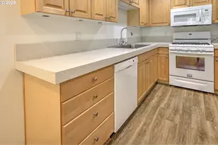 8025 NE 38th Ave, Vancouver, WA 98665 - Photo 11