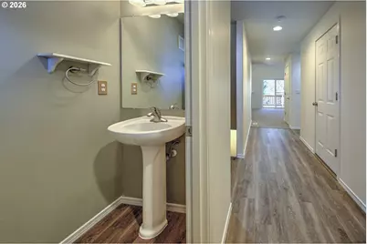 8025 NE 38th Ave, Vancouver, WA 98665 - Photo 21