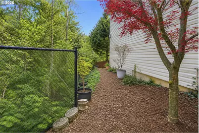 8025 NE 38th Ave, Vancouver, WA 98665 - Photo 47