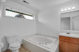 703 NW 114th St, Vancouver, WA 98685 - Photo 31