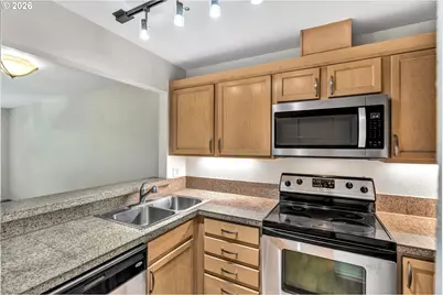 1500 SW Park Ave #306, Portland, OR 97201 - Photo 15