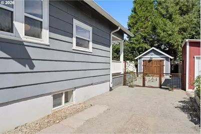 1435 SE Claybourne St, Portland, OR 97202 - Photo 41
