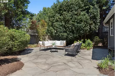1435 SE Claybourne St, Portland, OR 97202 - Photo 35
