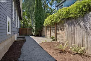 1435 SE Claybourne St, Portland, OR 97202 - Photo 39