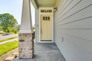 2706 NW Eric Dr, McMinnville, OR 97128 - Photo 3