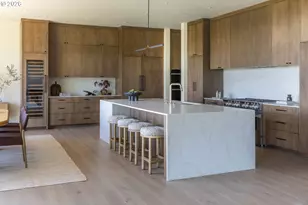 4018 NW McGrath Ct, Portland, OR 97229 - Photo 7
