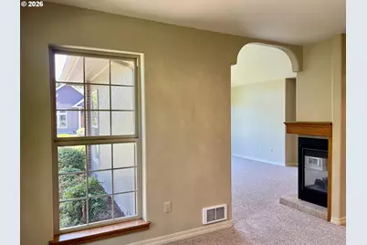 2180 Hayes St, North Bend, OR 97459 - Photo 23