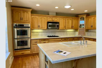 2180 Hayes St, North Bend, OR 97459 - Photo 13