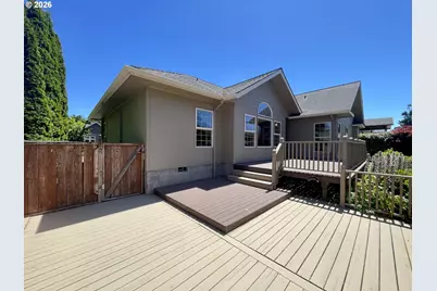 2180 Hayes St, North Bend, OR 97459 - Photo 45