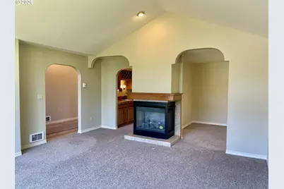 2180 Hayes St, North Bend, OR 97459 - Photo 27