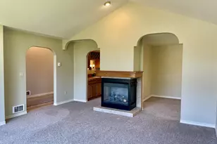 2180 Hayes St, North Bend, OR 97459 - Photo 27