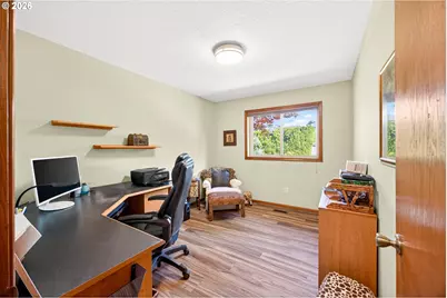 12829 SE Ott St, Clackamas, OR 97015 - Photo 17