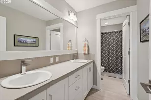 233 S Vermont St, Portland, OR 97219 - Photo 25