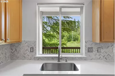 179 SE 49th Ct, Hillsboro, OR 97123 - Photo 11
