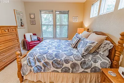 2278 NE Hotspur Ln, Lincoln City, OR 97367 - Photo 37