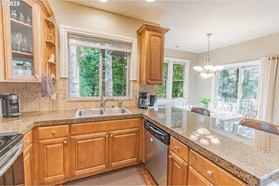 2278 NE Hotspur Ln, Lincoln City, OR 97367 - Photo 13