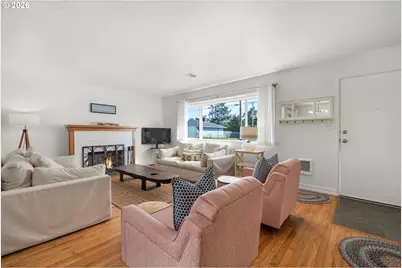 1210 S Columbia St, Seaside, OR 97138 - Photo 5