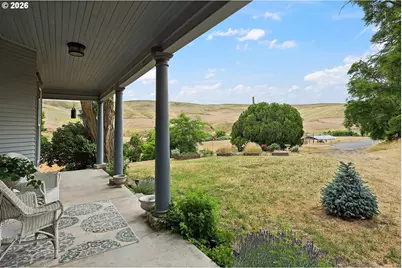 5125 Fifteen Mile Rd, The Dalles, OR 97058 - Photo 5
