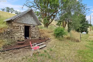5125 Fifteen Mile Rd, The Dalles, OR 97058 - Photo 45
