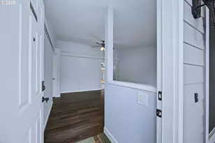 19914 NE Holladay St, Portland, OR 97230 - Photo 3