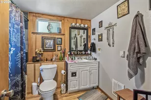 1391 W 5th Ave, Eugene, OR 97402 - Photo 31