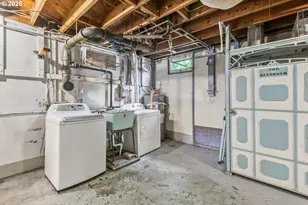 1391 W 5th Ave, Eugene, OR 97402 - Photo 23