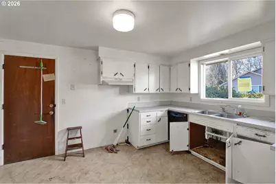 3307 Arrowhead St, Eugene, OR 97404 - Photo 21