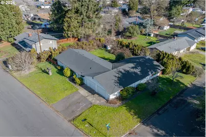 3307 Arrowhead St, Eugene, OR 97404 - Photo 3