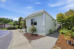 658 S 57th St, Springfield, OR 97478 - Photo 1
