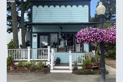 129 Maple Street, Florence, OR 97439 - Photo 1