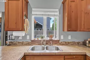 518 Raber Rd, Eugene, OR 97402 - Photo 13