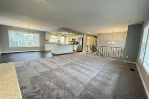 15300 SE Lee Ave, Milwaukie, OR 97267 - Photo 3