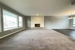 15300 SE Lee Ave, Milwaukie, OR 97267 - Photo 5