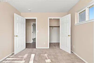 512 NE Roselawn St, Portland, OR 97211 - Photo 23